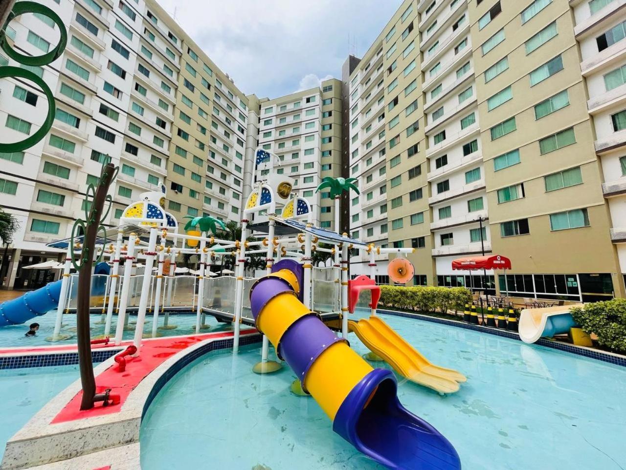 Riviera Flats Hotel